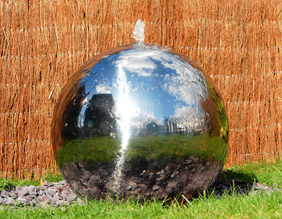 Fontaine Grand Sphère 45 cm en acier inoxydable avec lumière LED